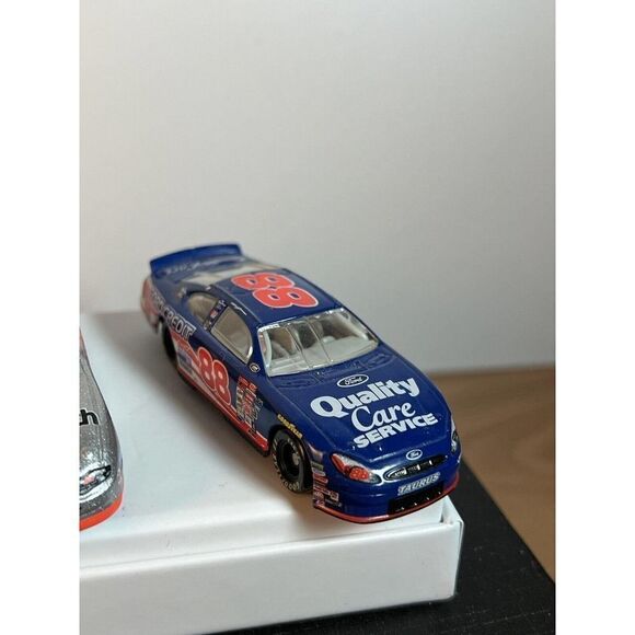 Collection of 6 Hasbro ACTION Vintage Cars rand Prix Ford Taurus - Picture 7 of 14